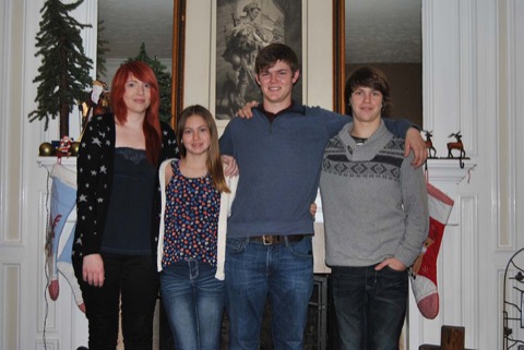 Family gallery photo 118 of 179