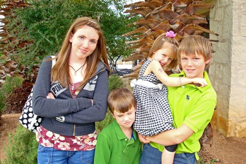 Family gallery photo 122 of 179