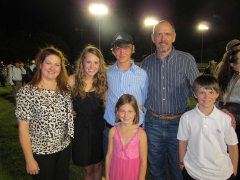 Family gallery photo 142 of 179