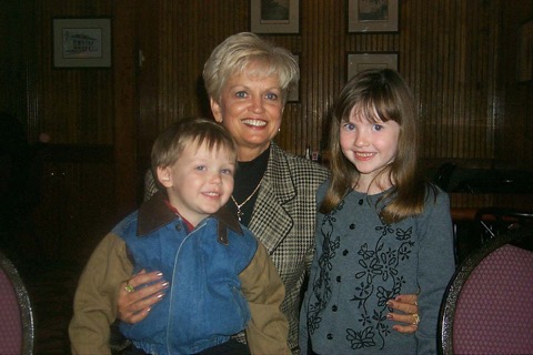 Family gallery photo 147 of 179