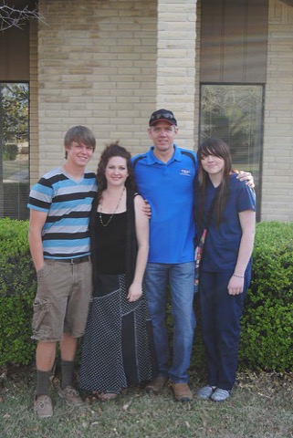Family gallery photo 169 of 179