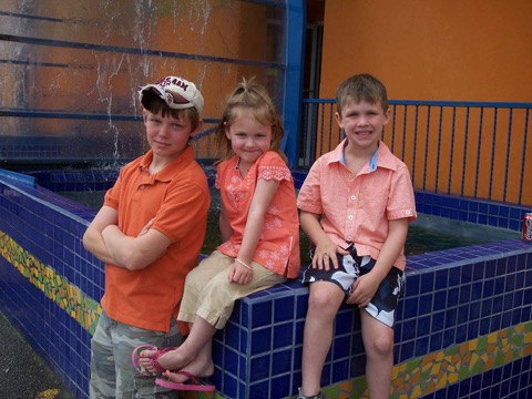 Family gallery photo 19 of 179