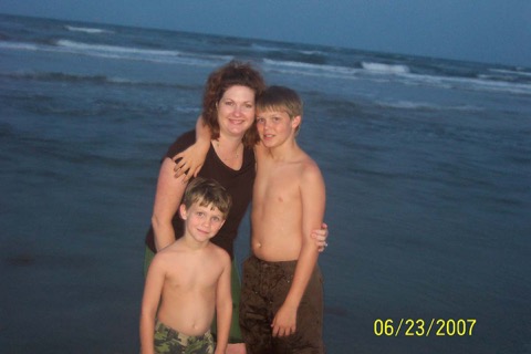Family gallery photo 28 of 179