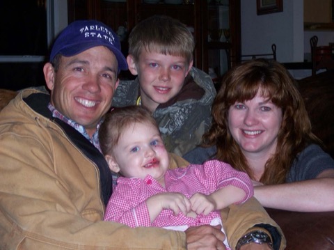 Family gallery photo 38 of 179