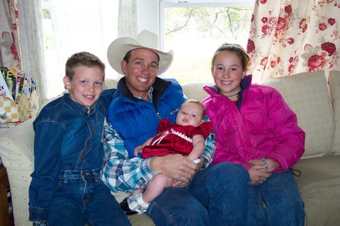 Family gallery photo 53 of 179